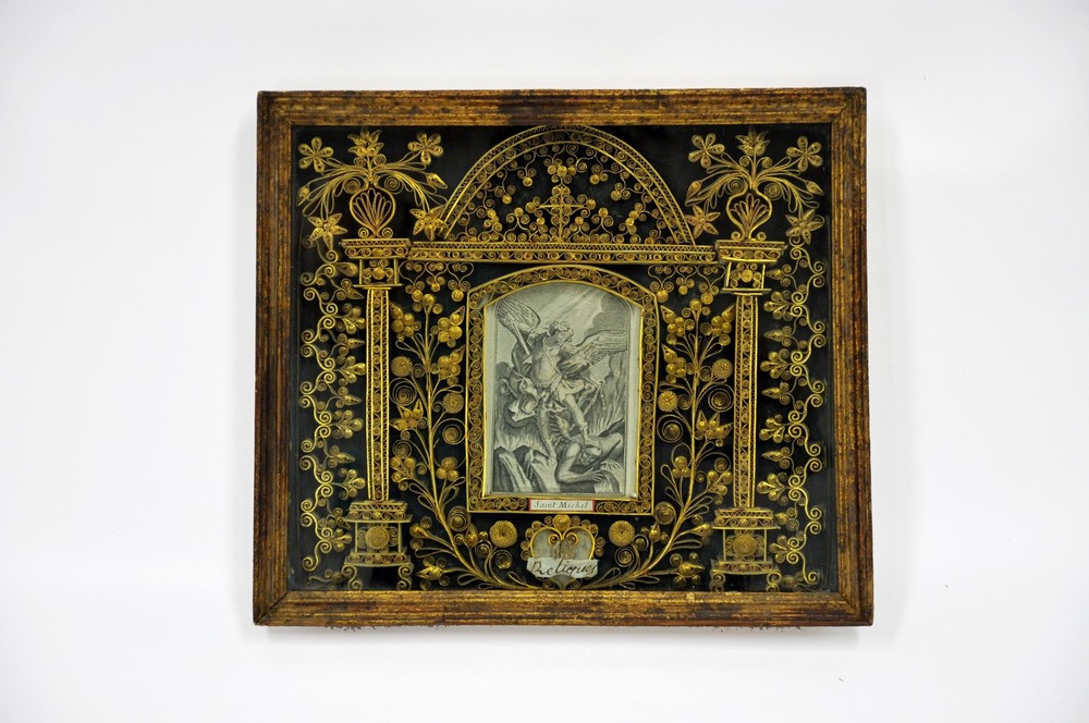 reliquaire	paperolles st Michel
