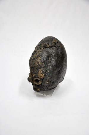 Boli furaden, Boli du culte de Nya contenant une tige creuse de ty?kala, symbole de virilité