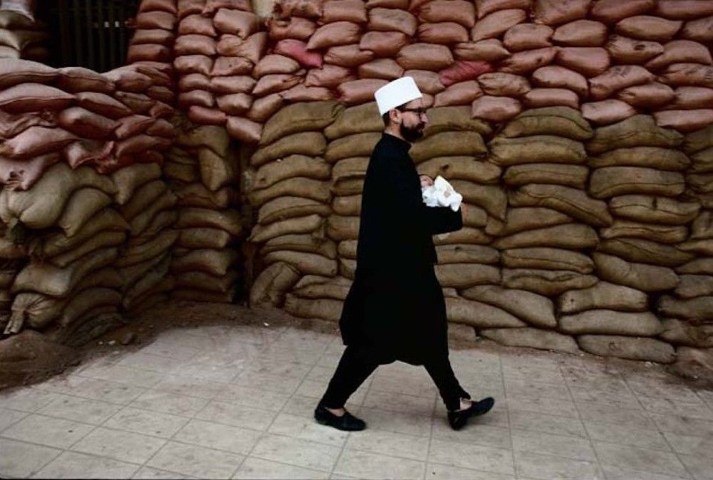 Un Druze et son bébé, district d'Aley
série : La ligne verte